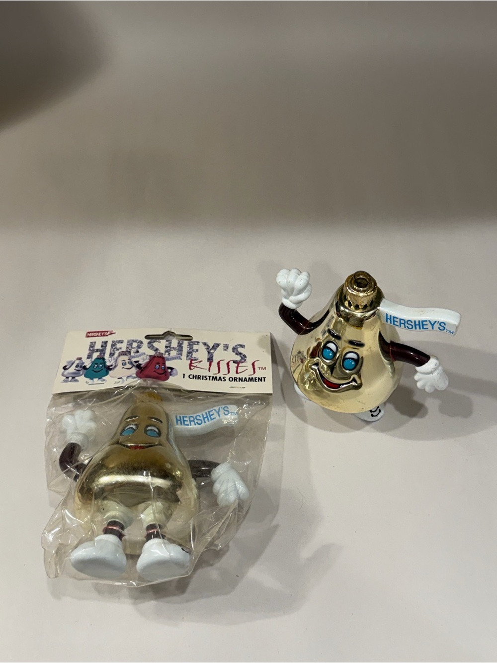Vintage "Hershey’s Kisses"  Christmas Tree Ornament 1998 plate Lot Candy